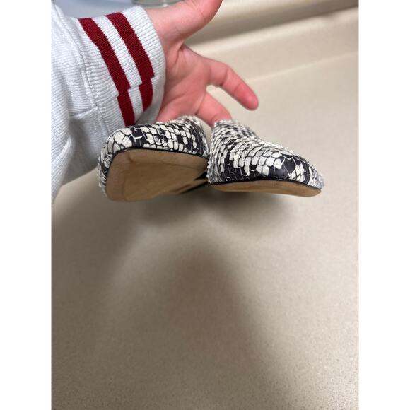 Vince Women Classic Leather Snake Skin Pointed Toe Flats Size 8 - Picture 6 of 9